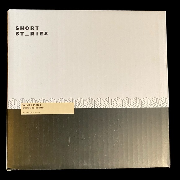 Short Stories Modern Square Plates, set of 4 - Picture 2 of 6